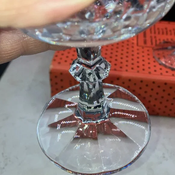 Schott Zwiesel Crystal Tango Wine Glasses 6 3/4” Vertical Cuts Set of 2 Germany - Picture 5 of 9